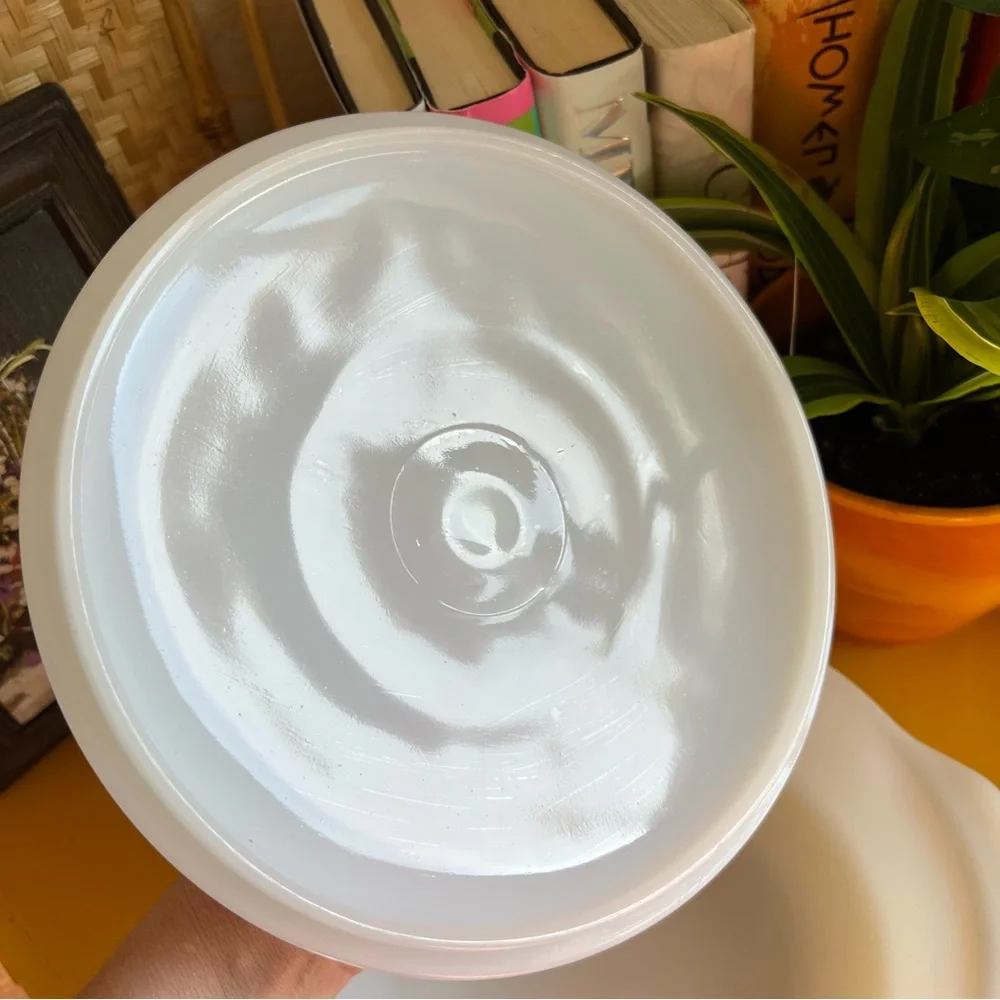 Vintage Fire King 1 quart casserole dish with lid. Anchor Hocking Candle Glow